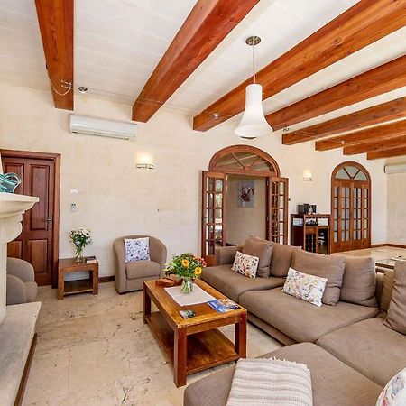 The Almonds Luxury Villa San Lawrenz Exterior foto